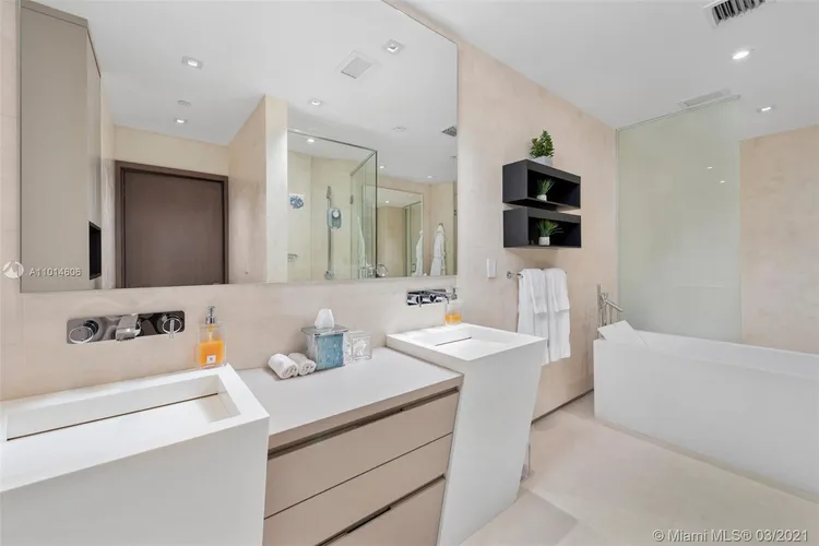 The Four Seasons Residences #59ED image #29