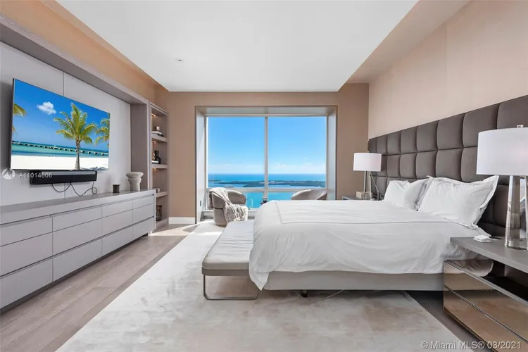 The Four Seasons Residences #59ED image #32