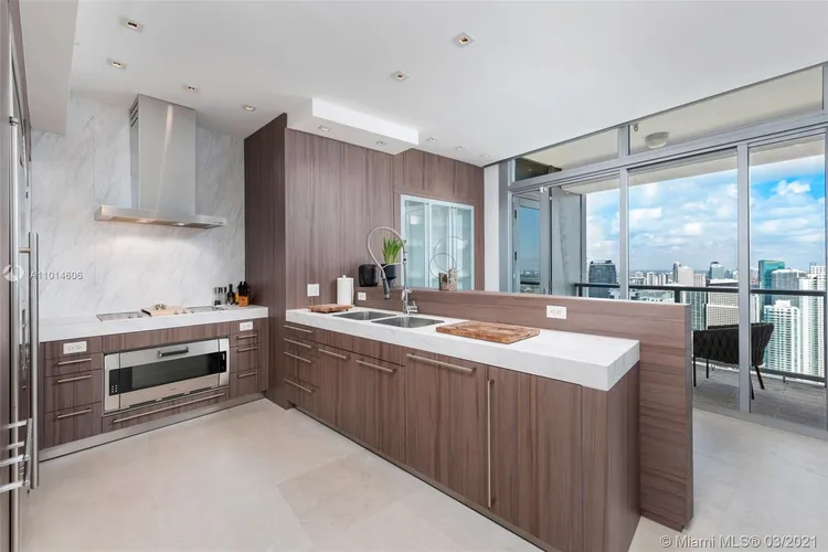 The Four Seasons Residences #59ED image #34