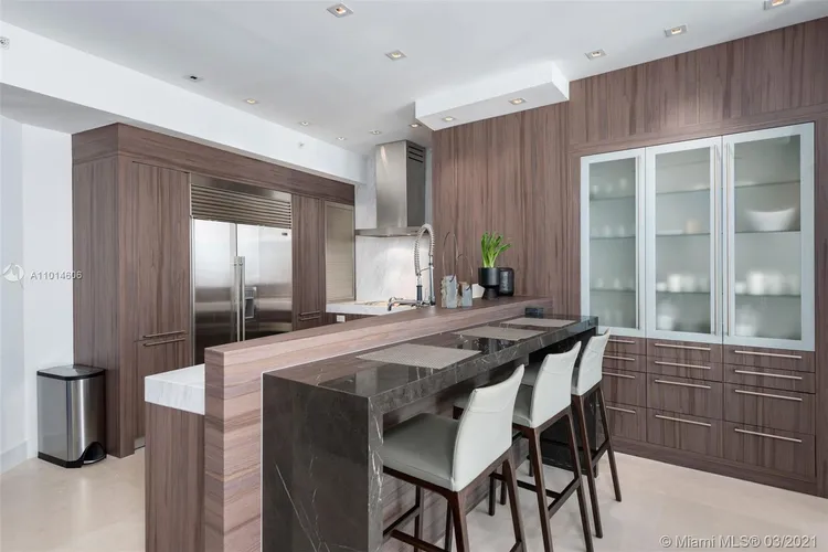 The Four Seasons Residences #59ED image #7