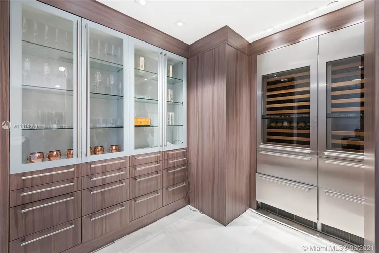 The Four Seasons Residences #59ED image #8