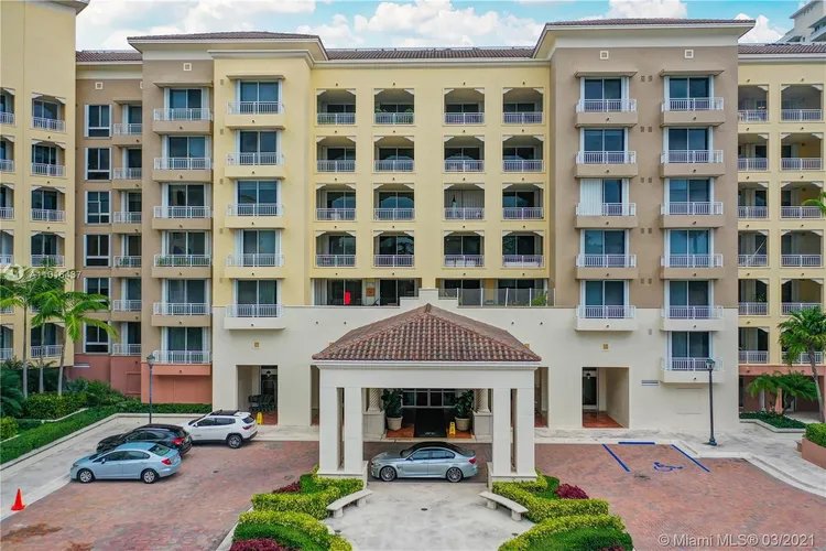 Ocean Club -  Lake Tower #606 image #25