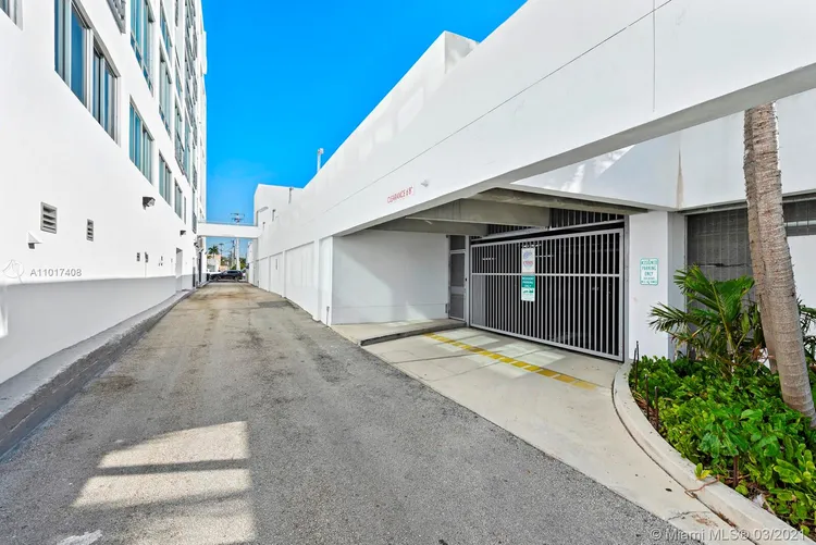 The Bank Lofts #R-608 image #30