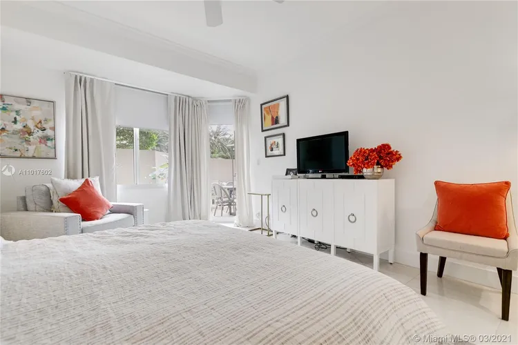 Key Colony I - Tidemark #138 image #11