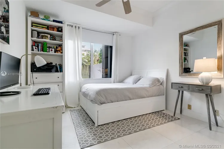 Key Colony I - Tidemark #138 image #16