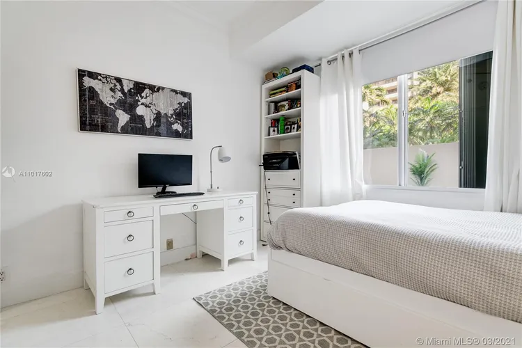 Key Colony I - Tidemark #138 image #17