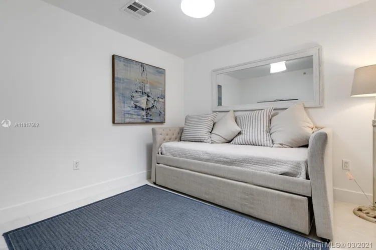 Key Colony I - Tidemark #138 image #20