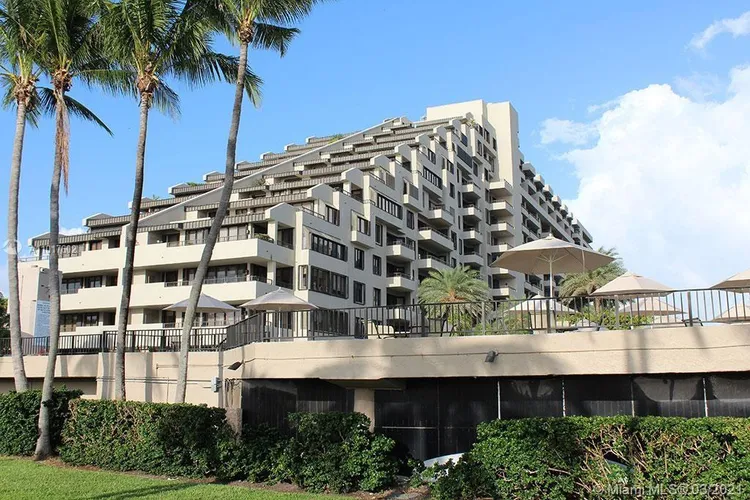 Key Colony I - Tidemark #138 image #28