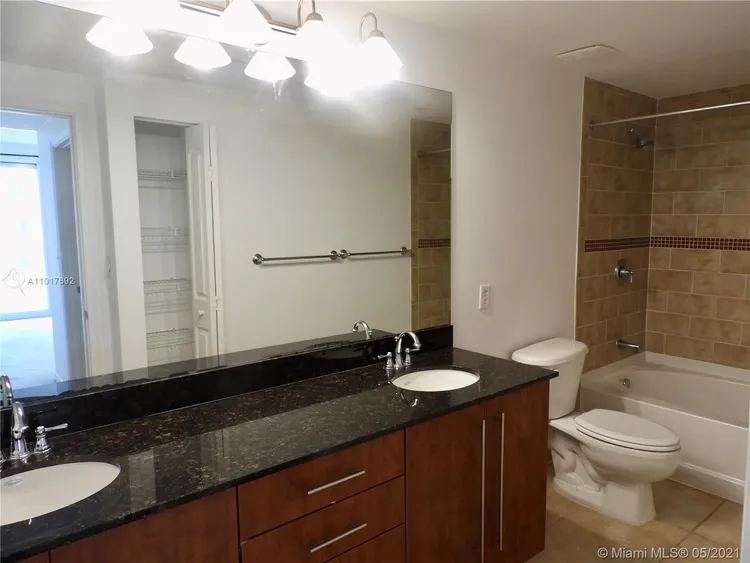 Toscano #716S image #21