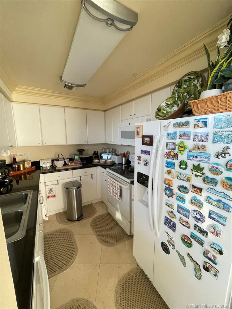 Metropolitan at Brickell #2302 image #9