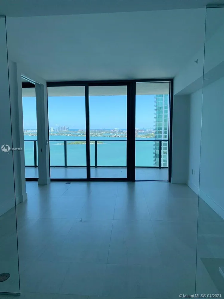 Paraiso Bay #3002 image #10