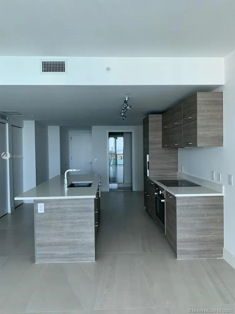 Paraiso Bay #3002 image #14