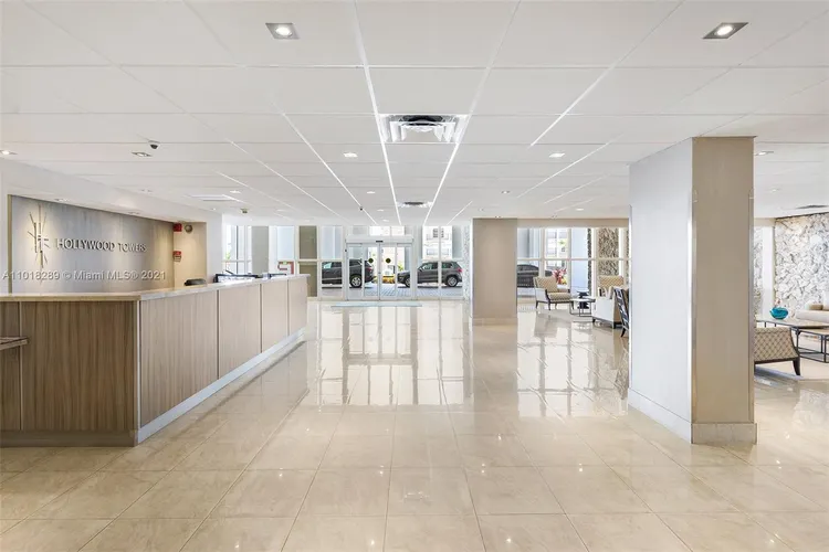 Hollywood Towers #401 image #24