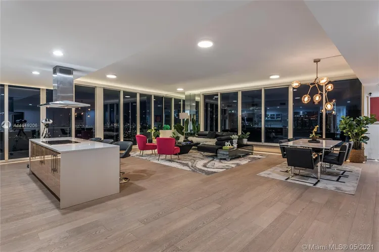 Paramount Bay #PH3807 image #10