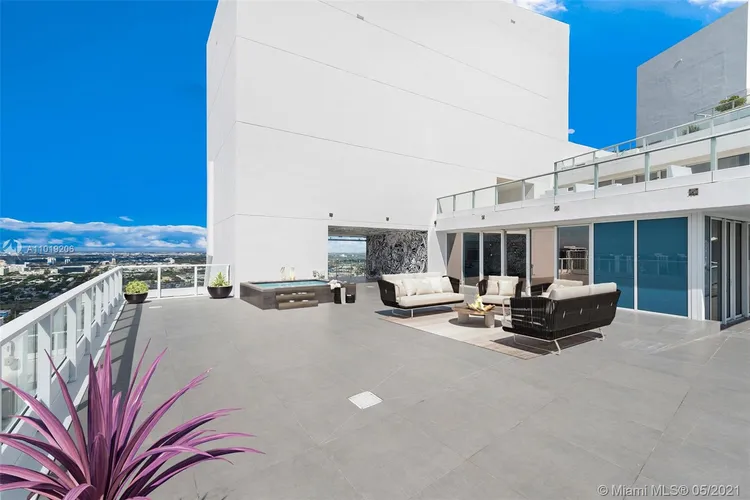 Paramount Bay #PH3807 image #23