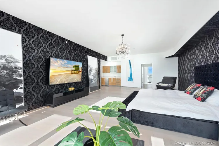 Paramount Bay #PH3807 image #26