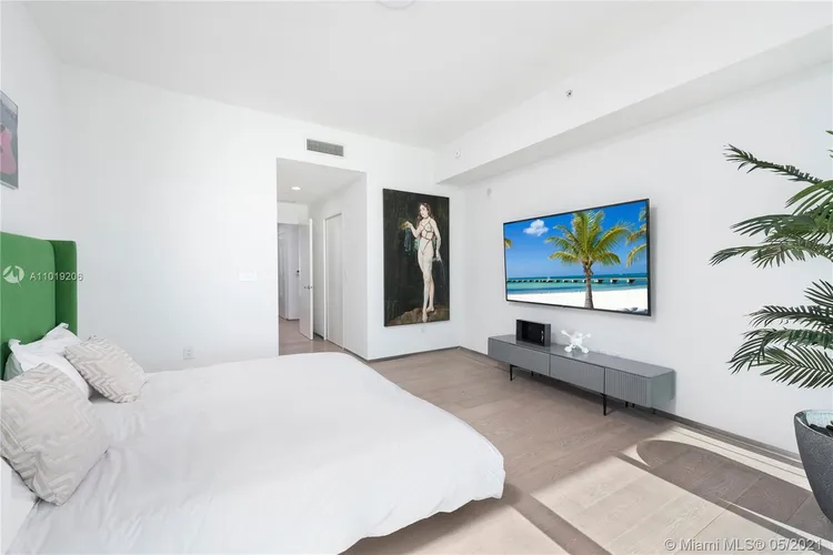 Paramount Bay #PH3807 image #39