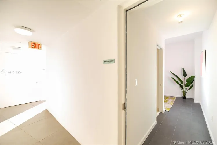 Paramount Bay #PH3807 image #44