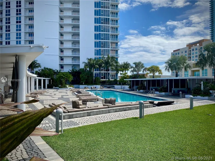 Paramount Bay #PH3807 image #54