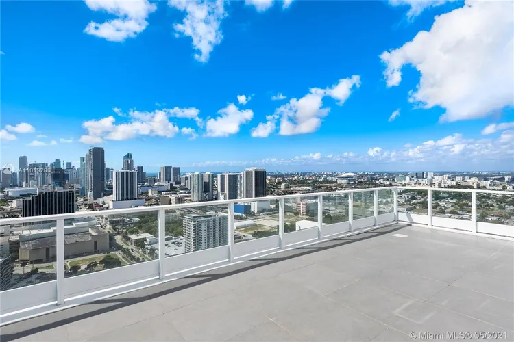 Paramount Bay #PH3807 image #61