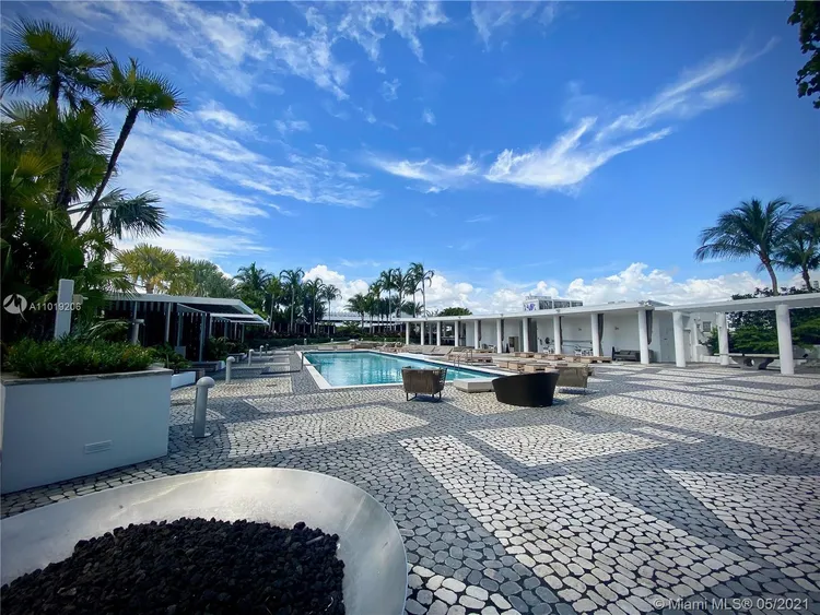 Paramount Bay #PH3807 image #63