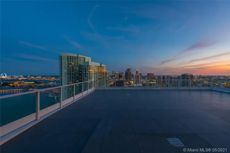 Paramount Bay #PH3807 image #71