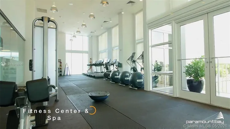 Paramount Bay #PH3807 image #72