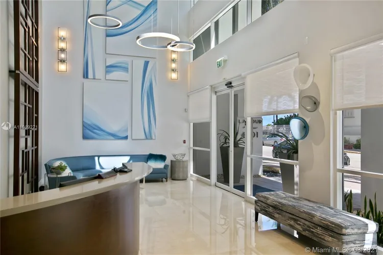 La Tour #2101 image #18