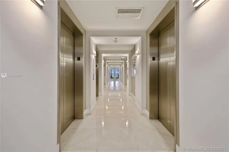 La Tour #2101 image #21