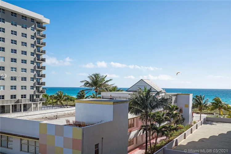 Four Winds #411 image #17