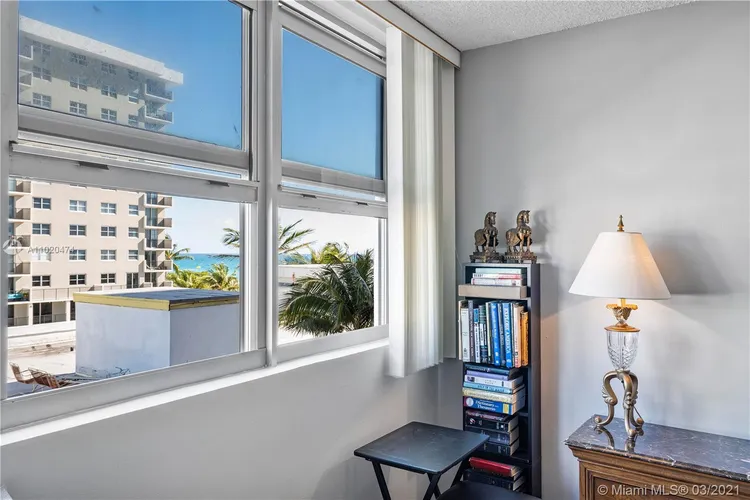 Four Winds #411 image #20