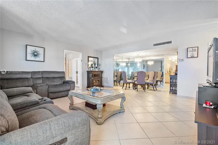 Four Winds #411 image #7