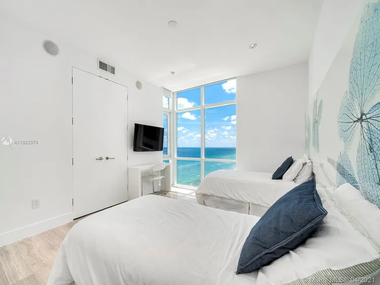 Apogee Beach #1401 image #14