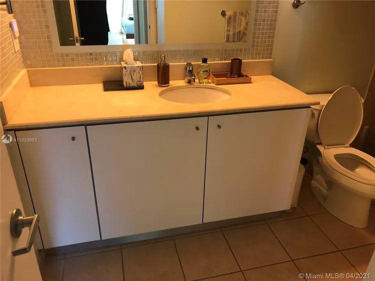 Metropolis at Dadeland #407 image #7