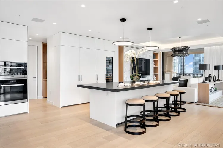 Palazzo Della Luna #6885 image #6