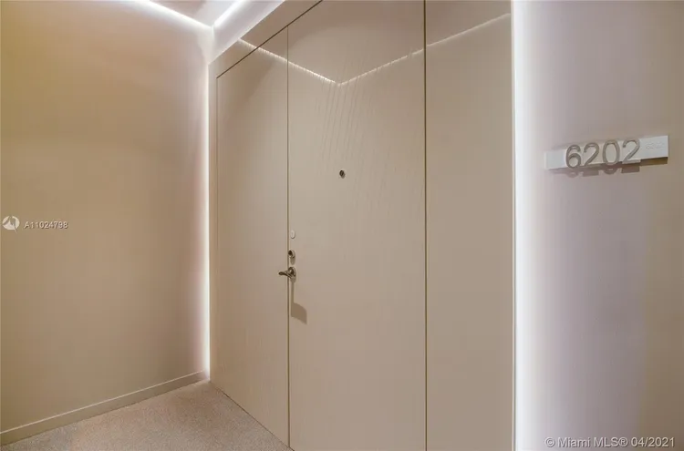 Brickell Flatiron #UPH6202 image #22