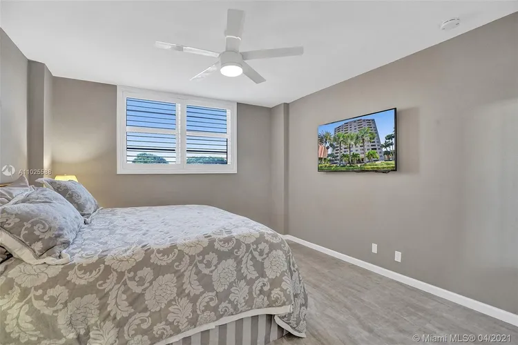 Gables Waterway Towers #423 image #15