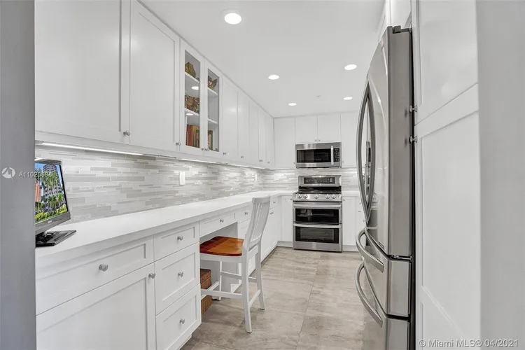 Gables Waterway Towers #423 image #18