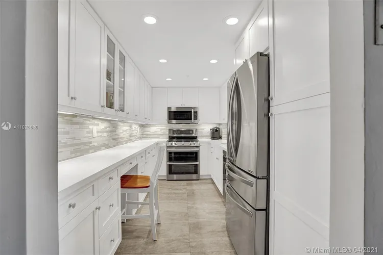 Gables Waterway Towers #423 image #20