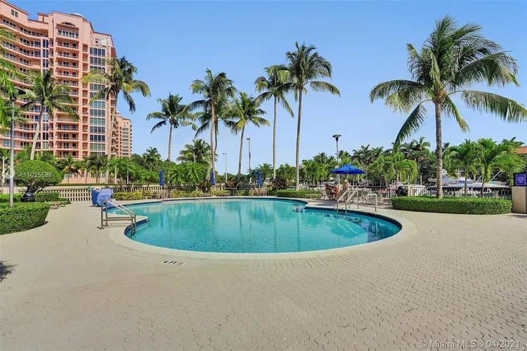 Gables Waterway Towers #423 image #31