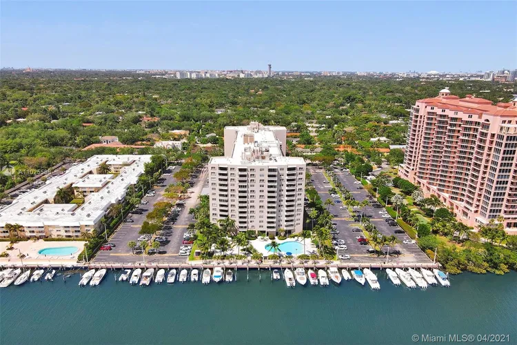 Gables Waterway Towers #423 image #45