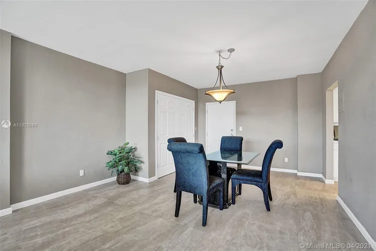 Gables Waterway Towers #423 image #7