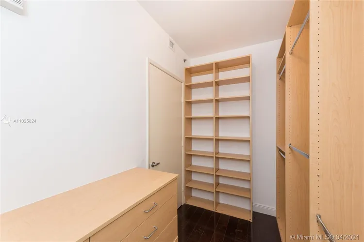 Ocean Club - Club Tower Three #303 image #11