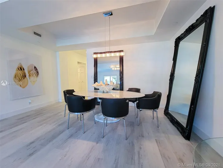 Seaside Village #19115 image #11