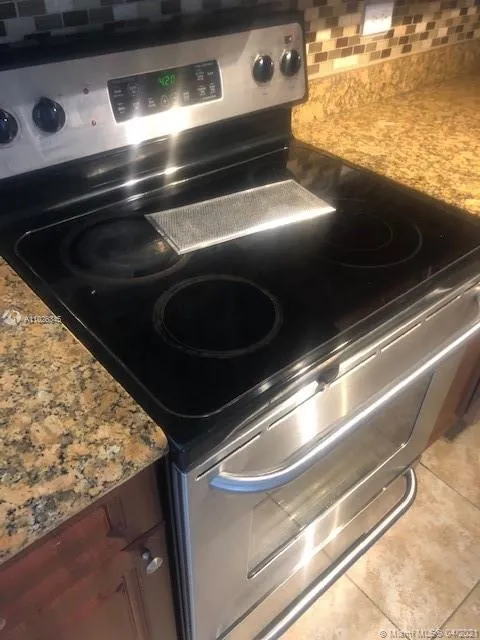 401 Blu Condo #PH-110 image #6