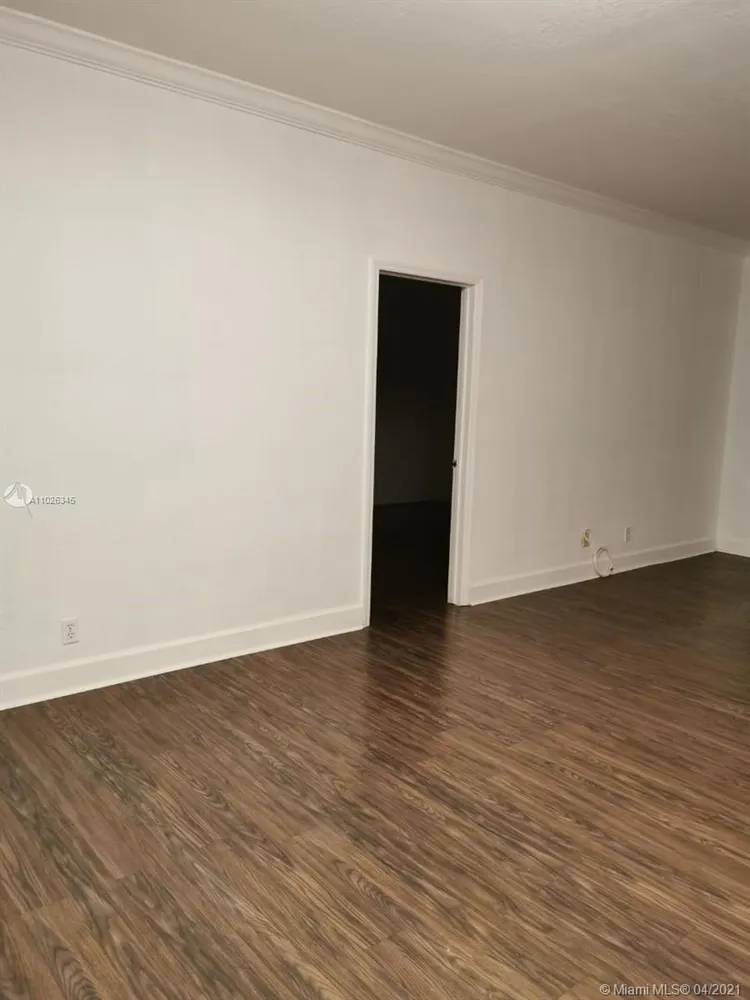 401 Blu Condo #PH-110 image #9