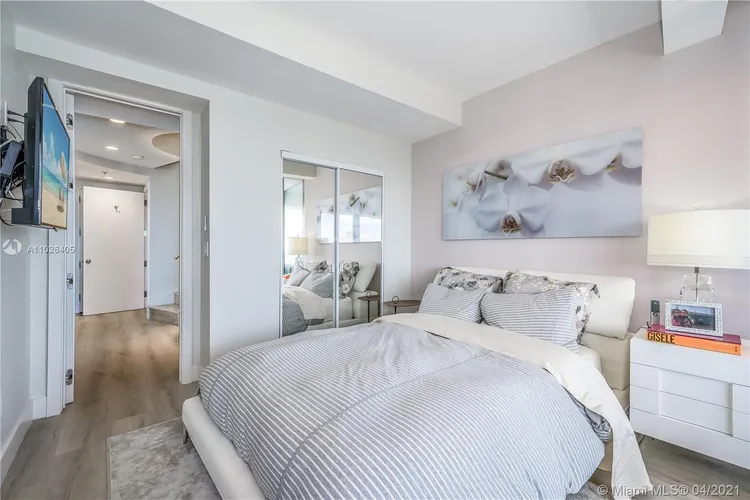 Mayfield AKA Hotel #3405 image #10