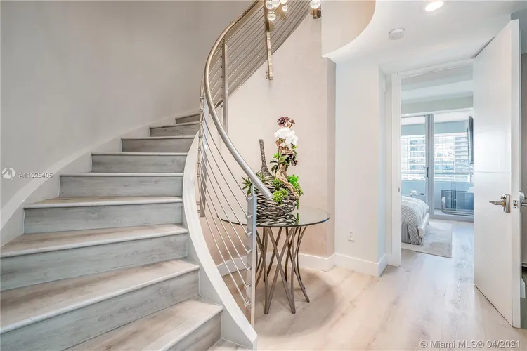 Mayfield AKA Hotel #3405 image #12