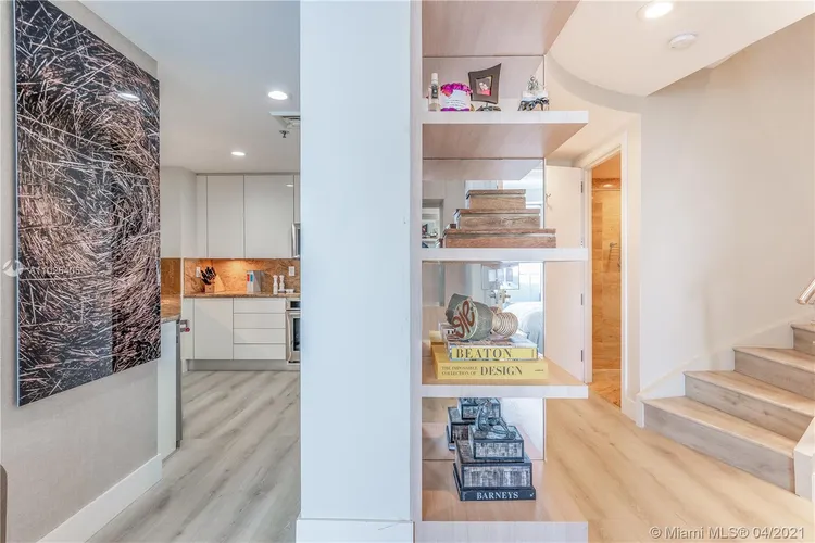 Mayfield AKA Hotel #3405 image #13