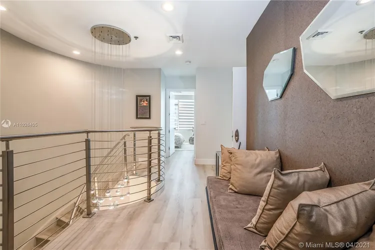 Mayfield AKA Hotel #3405 image #16